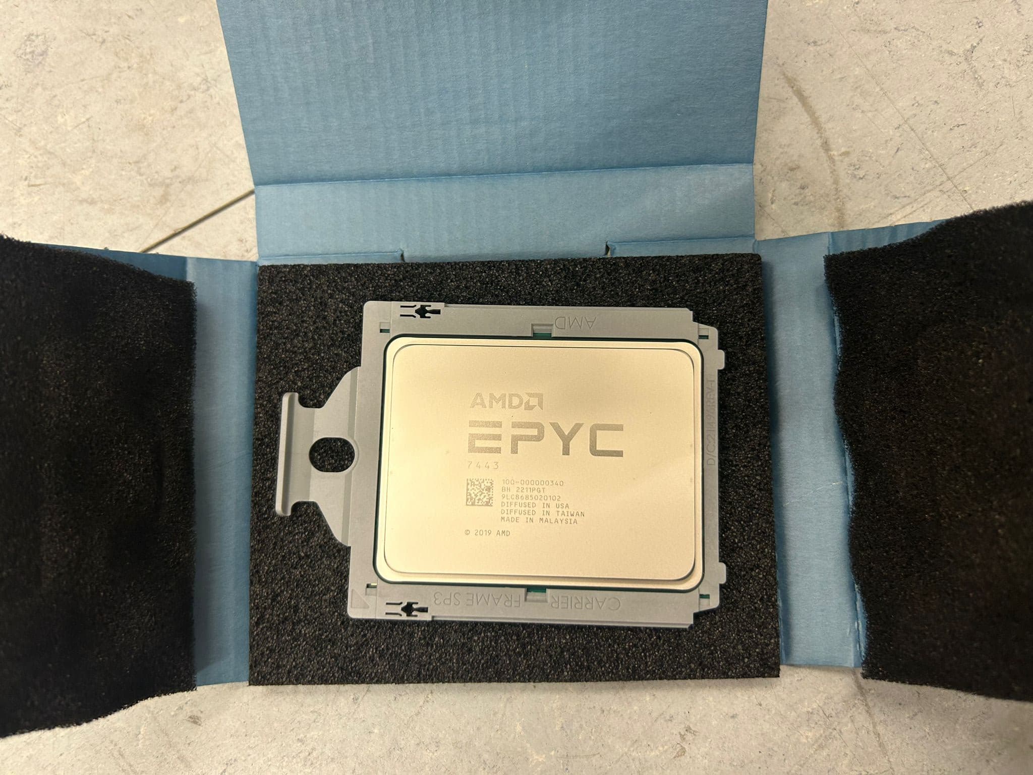 AMD EPYC CPU in unseren Servern